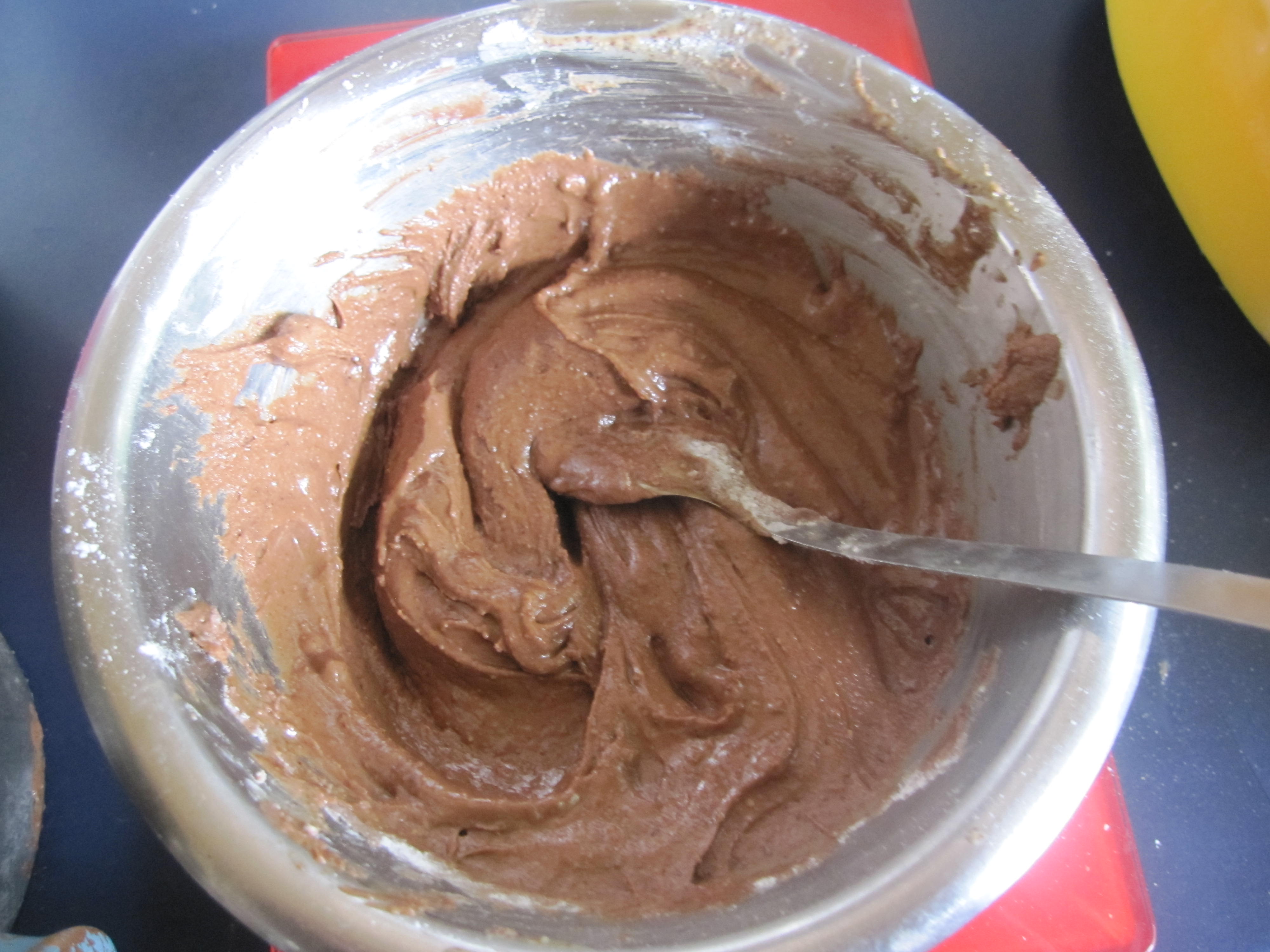 bowl of hazelnut filling